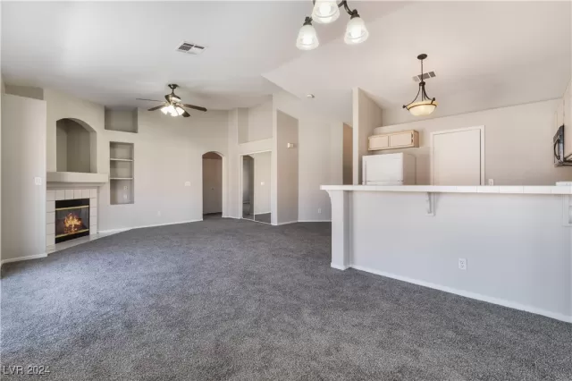 MLS: 2611173 Condo For Sale