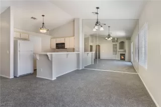 Photo #5: 2611173 Listing 