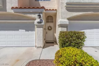 Photo #3: 2611174 Listing