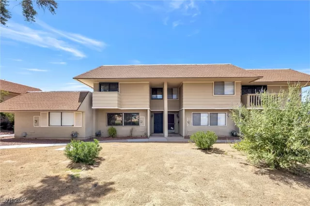 MLS: 2611200 Condo For Sale