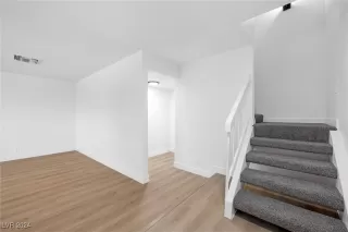 Photo #2: 2611200 Listing