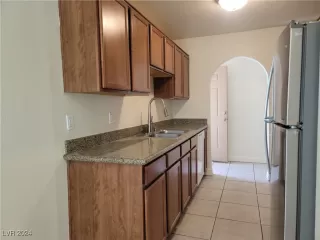 Photo #3: 2611202 Listing 