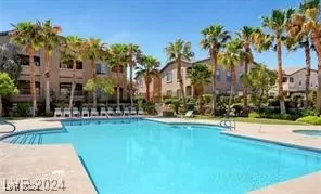 Photo #5: 2611205 Listing 