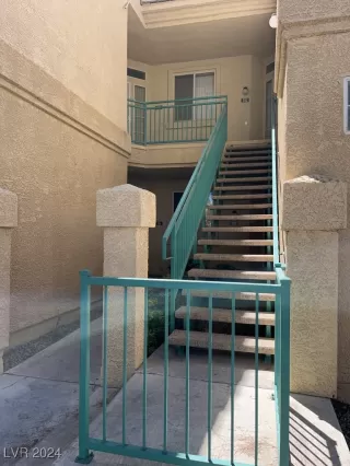 Photo #2: 2611220 Listing 