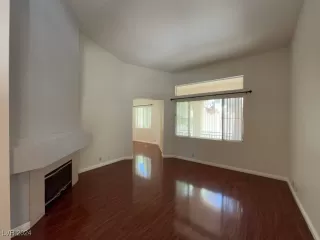 Photo #5: 2611220 Listing 