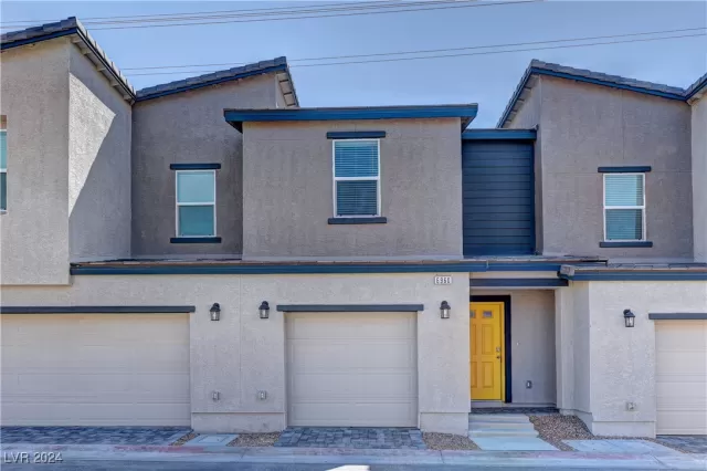 MLS: 2611270 Condo For Sale