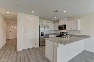 Photo #5: 2611270 Listing 