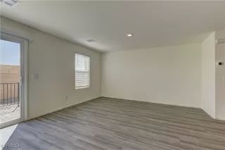 Photo #6: 2611270 Listing 