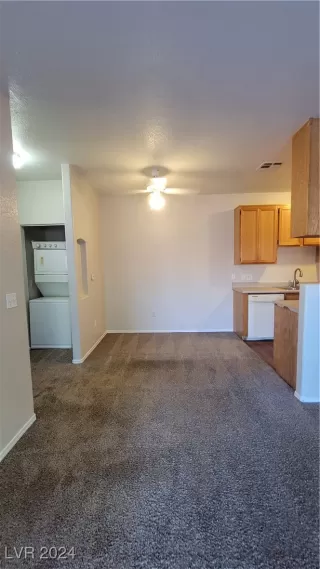 Photo #3: 2611281 Listing 