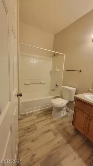 Photo #5: 2611281 Listing 