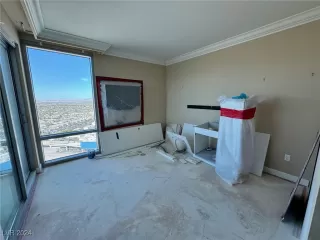 Photo #5: 2611366 Listing