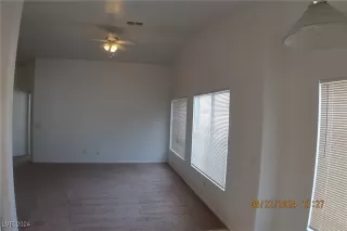 Photo #3: 2611386 Listing 