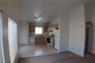 Photo #4: 2611386 Listing 