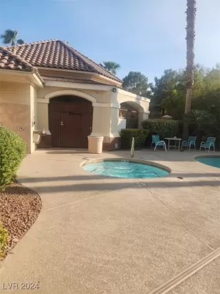 Photo #3: 2611413 Listing 