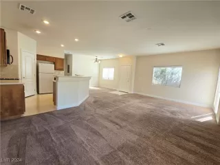 Photo #3: 2611432 Listing 