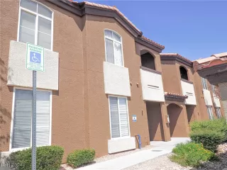 Photo #1: 2611441 Listing