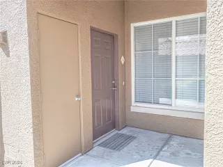 Photo #4: 2611441 Listing