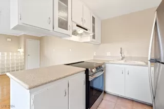 Photo #1: 2611455 Listing 