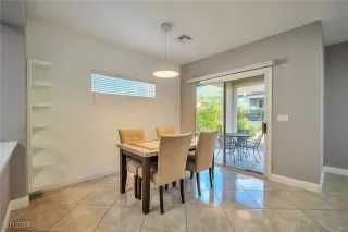 Photo #6: 2611457 Listing