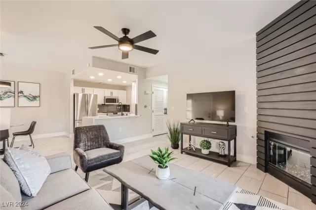 MLS: 2611468 Condo For Sale