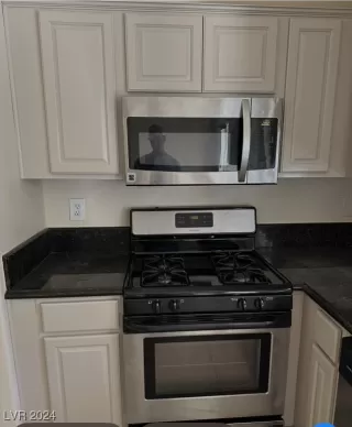 Photo #6: 2611470 Listing 