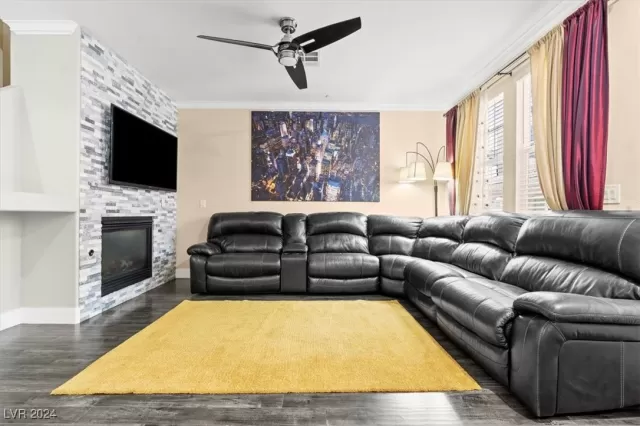 MLS: 2611481 Condo For Sale