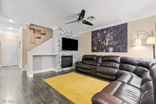 Photo #1: 2611481 Listing 