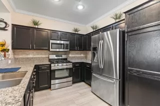 Photo #6: 2611481 Listing 