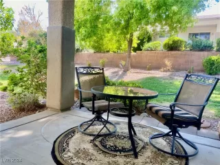 Photo #2: 2611492 Listing