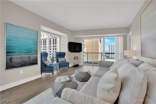 Photo #4: 2611496 Listing 