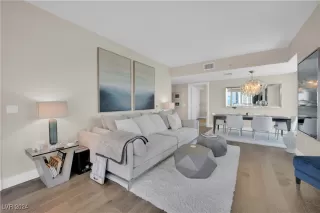 Photo #5: 2611496 Listing 