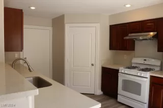 Photo #6: 2611504 Listing 