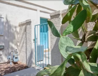 Photo #2: 2611549 Listing 