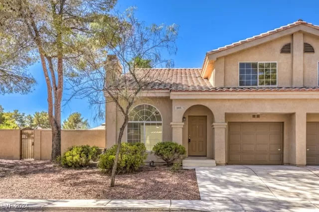 MLS: 2611562 Condo For Sale