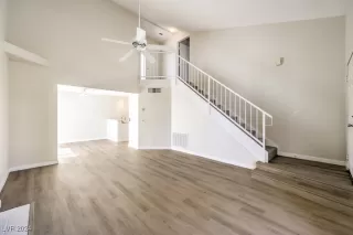 Photo #6: 2611562 Listing