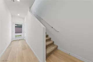 Photo #2: 2611584 Listing 