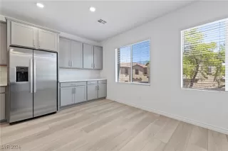 Photo #6: 2611584 Listing 