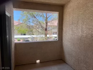 Photo #5: 2611586 Listing 