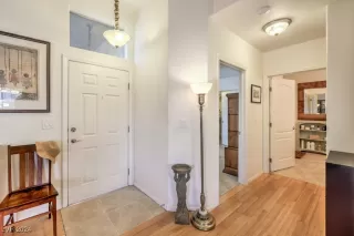 Photo #3: 2611587 Listing