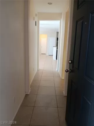 Photo #3: 2611591 Listing 