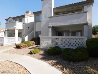 Photo #1: 2611608 Listing 