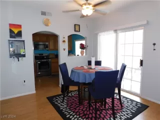 Photo #6: 2611608 Listing 