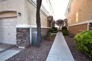 Photo #1: 2611615 Listing 