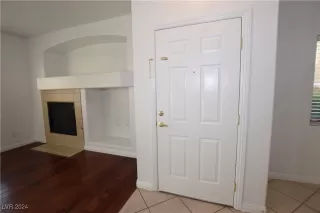 Photo #5: 2611615 Listing 