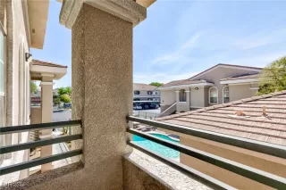 Photo #4: 2611620 Listing 