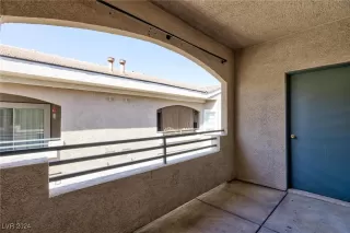 Photo #5: 2611620 Listing 