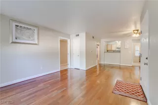 Photo #3: 2611674 Listing 