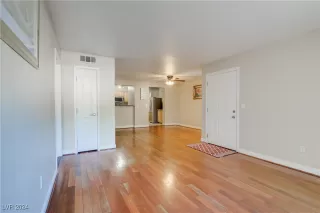 Photo #4: 2611674 Listing 