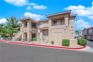 Photo #1: 2611680 Listing 