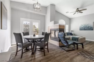 Photo #3: 2611684 Listing